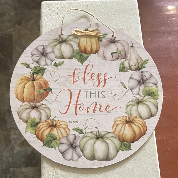 🆕 Slatted Wood Round BLESS THIS HOME Fall Wall Decoration Sign w/ Pumpkins 🎃 - Picture 6 of 7